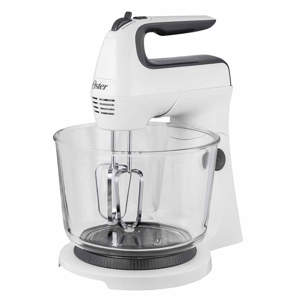 Batidora de mano y pedestal Oster® blanca con acción giratoria única FPSTHS3611